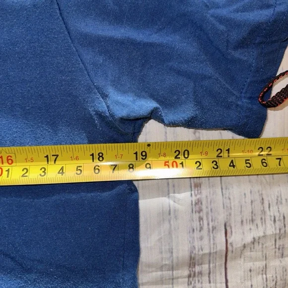 Nike Air Jordan T-Shirt Short Sleeve Men's Size Small Blue Red Jump man - Picture 4 of 6